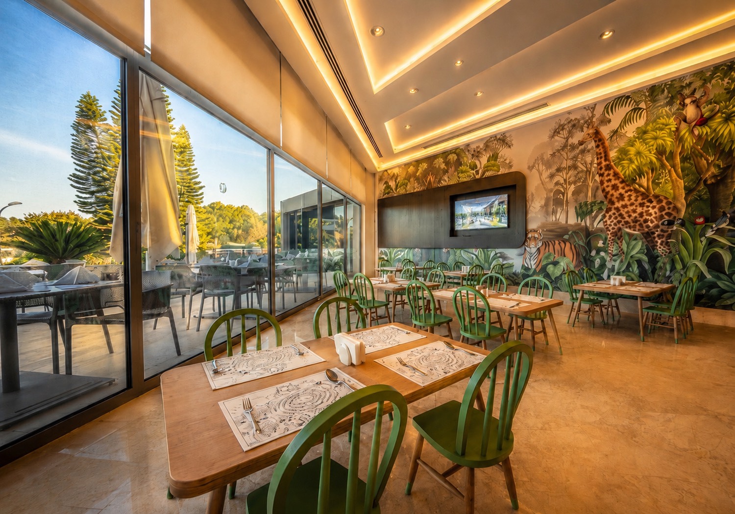 Olympos Restoran oturma alanı